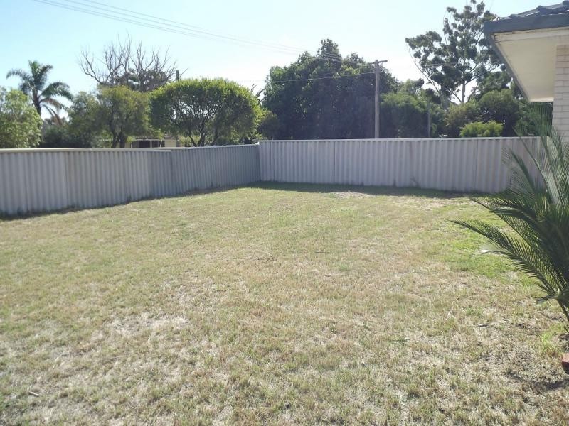 8 Ashcroft Way, Balga WA 6061