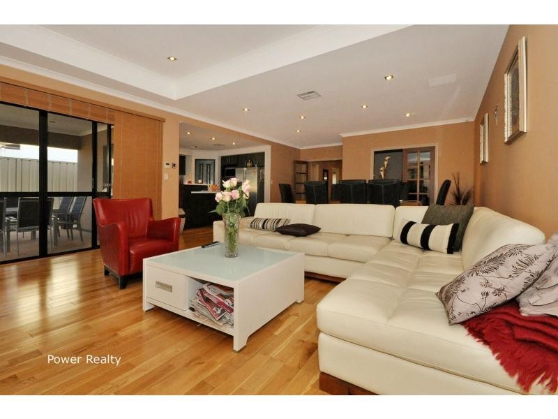 31 Pando Crescent, Landsdale WA 6065