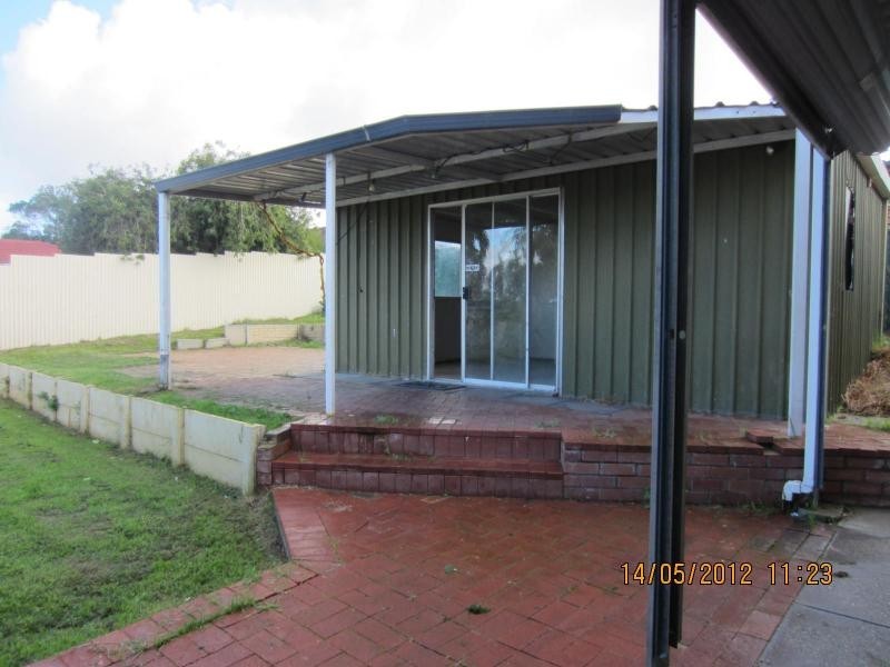 34 Denston Way, Girrawheen WA 6064