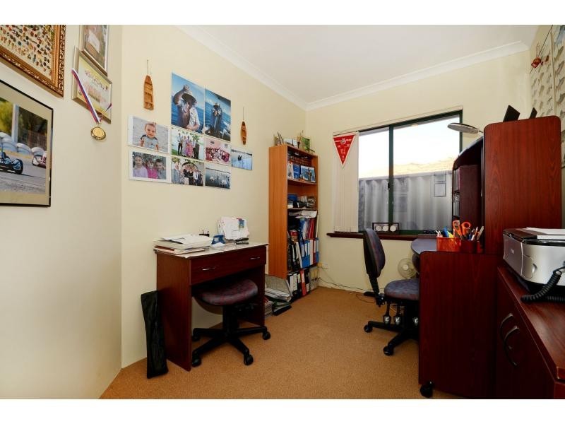 5 Lancer Way, Alexander Heights WA 6064