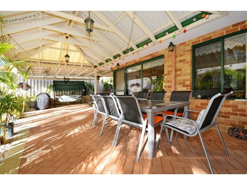 5 Lancer Way, Alexander Heights WA 6064