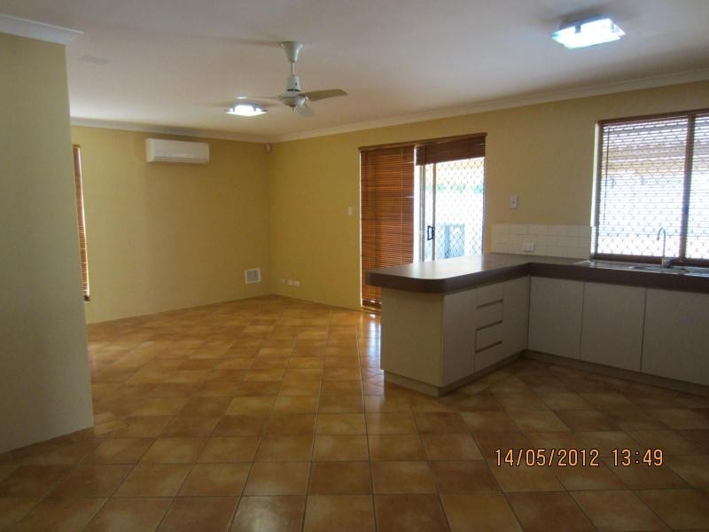 28 Paloma Loop, Marangaroo WA 6064