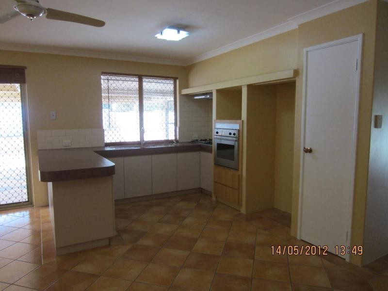 28 Paloma Loop, Marangaroo WA 6064