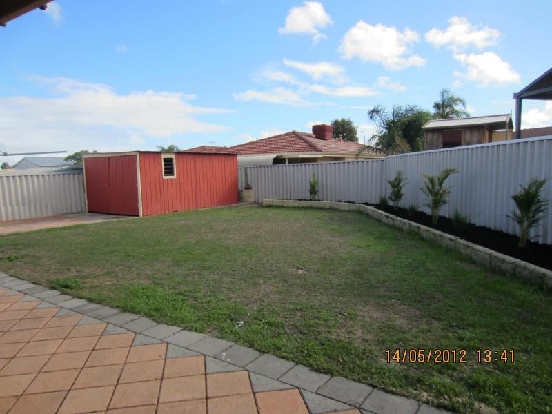 28 Paloma Loop, Marangaroo WA 6064