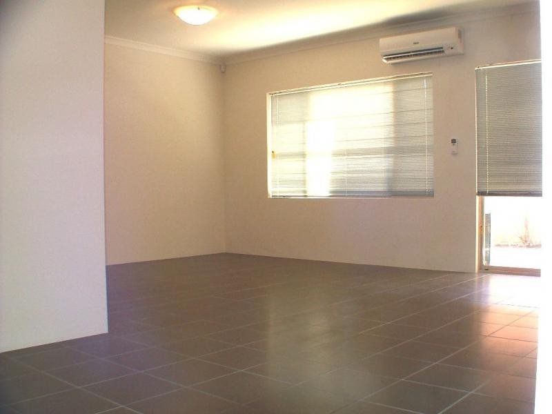 11/1 Tolj Loop, Aveley WA 6069