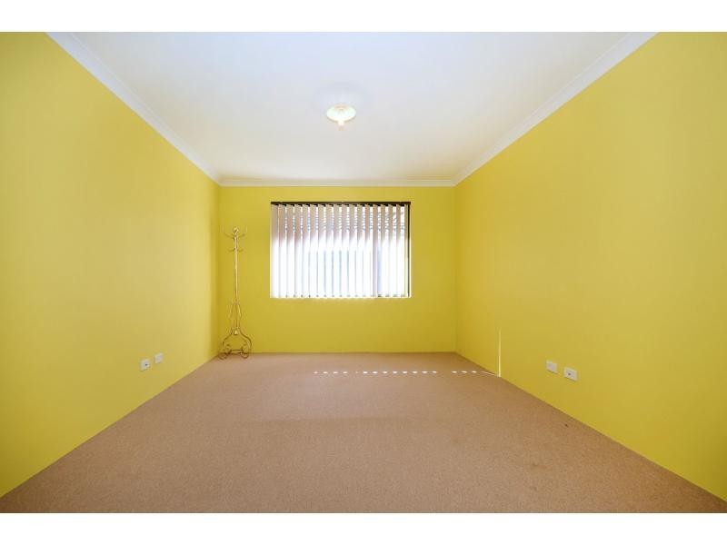 9 Jingana Road, Banksia Grove WA 6031