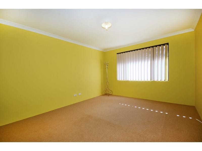9 Jingana Road, Banksia Grove WA 6031