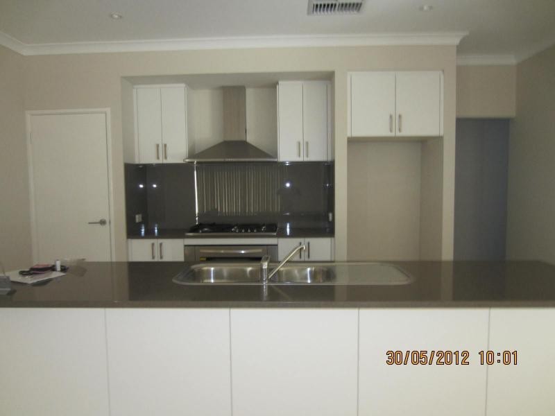 7 Vivante Loop, Landsdale WA 6065