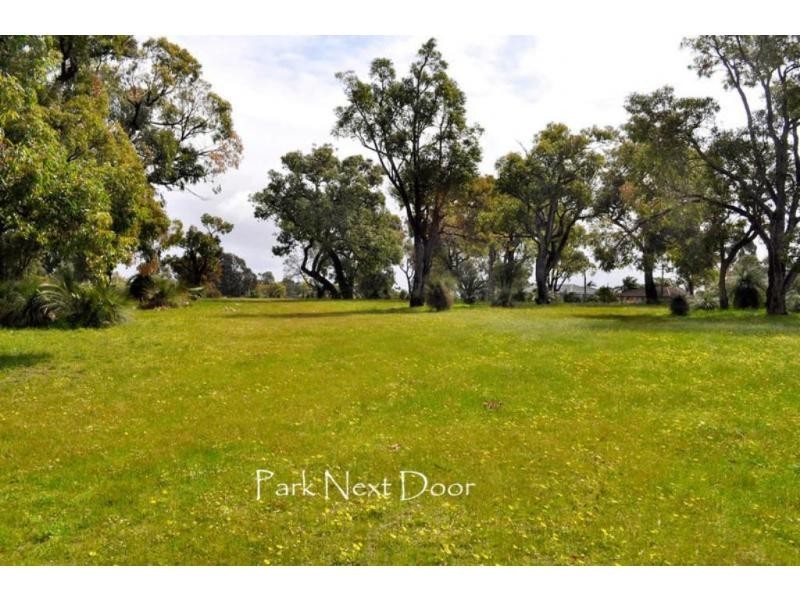 17C Hatfield Way, Girrawheen WA 6064