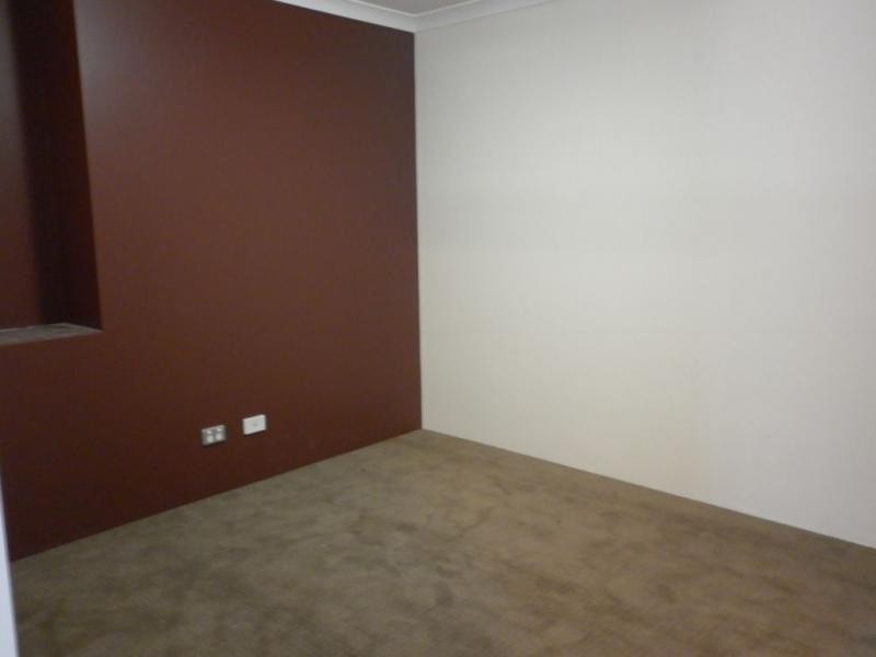 93 Belvoir Parkway, Darch WA 6065