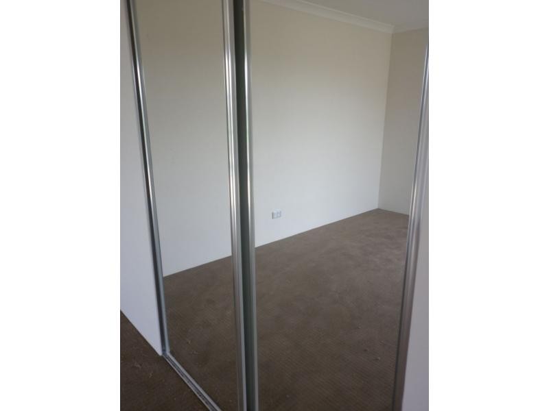 93 Belvoir Parkway, Darch WA 6065