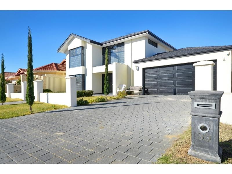 39 Sabina Park Drive, Madeley WA 6065