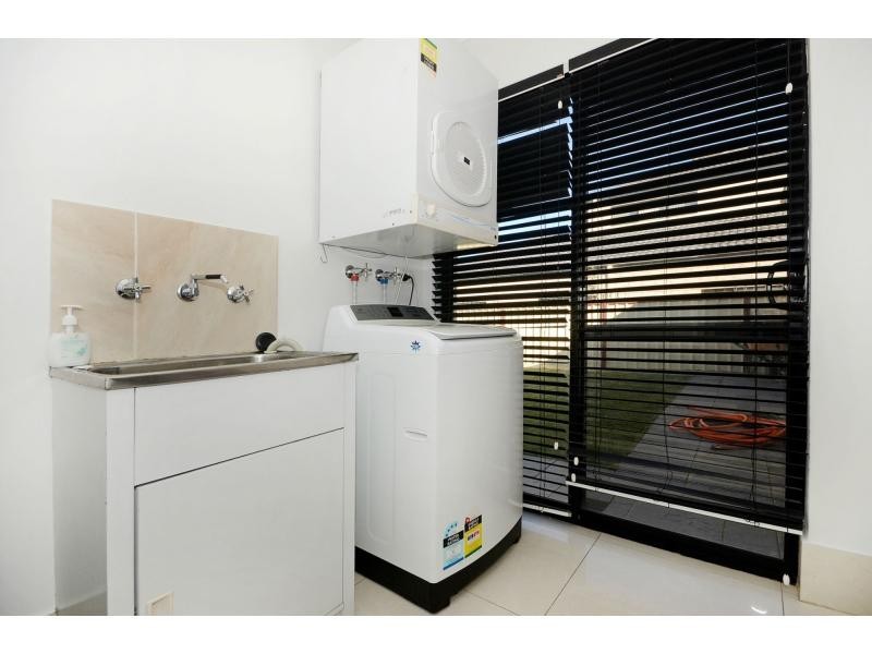 39 Sabina Park Drive, Madeley WA 6065