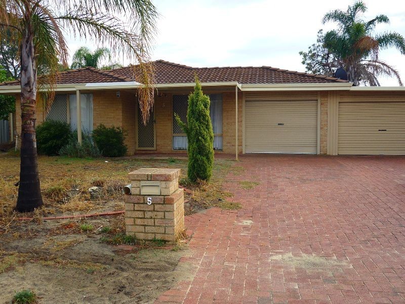 5 Itar Court, Marangaroo WA 6064
