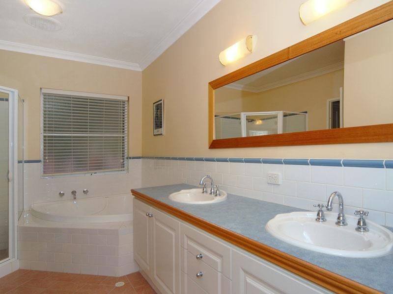 79 Kalamunda Road, Kalamunda WA 6076