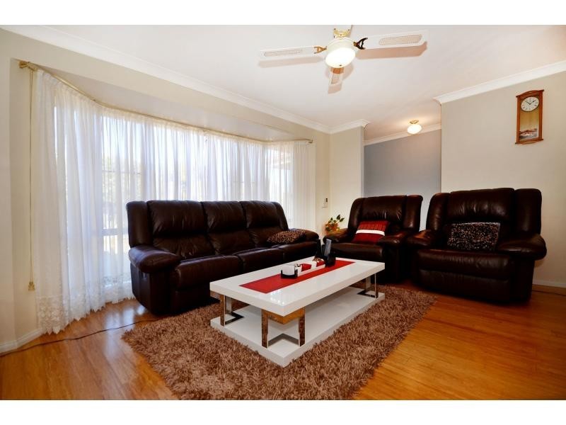 39 Highclere Boulevard, Marangaroo WA 6064