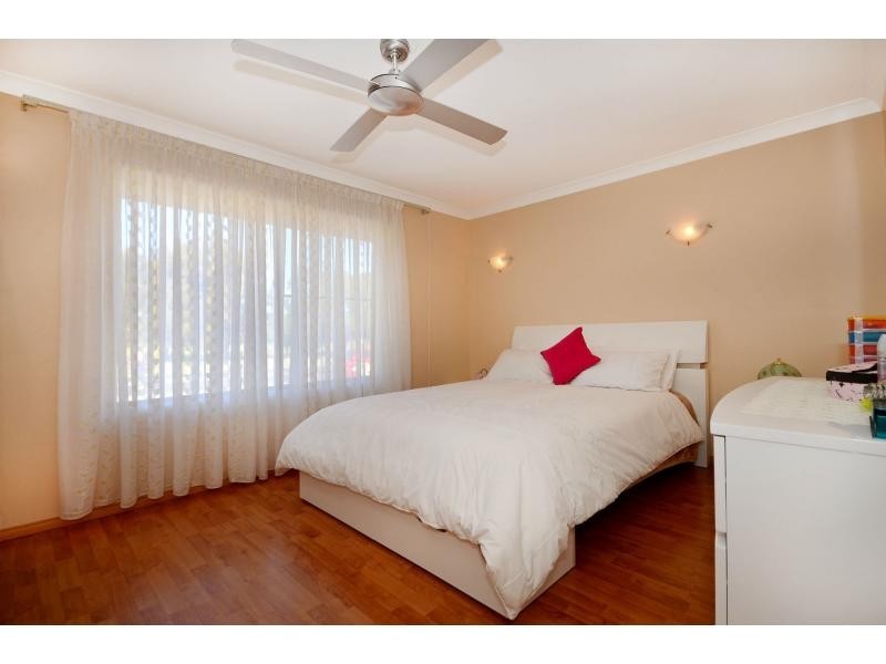 39 Highclere Boulevard, Marangaroo WA 6064