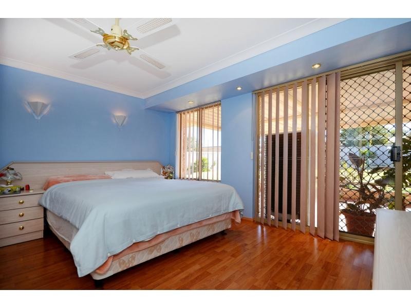 39 Highclere Boulevard, Marangaroo WA 6064