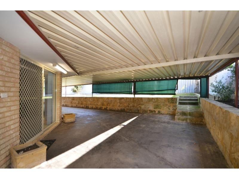 11 Deerina Green, Alexander Heights WA 6064