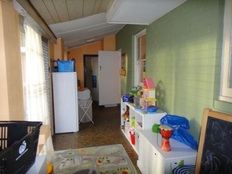 27 Mentone Road, Balga WA 6061