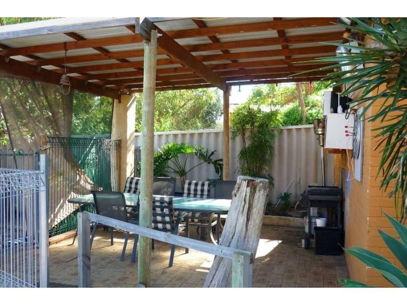 27 Mentone Road, Balga WA 6061