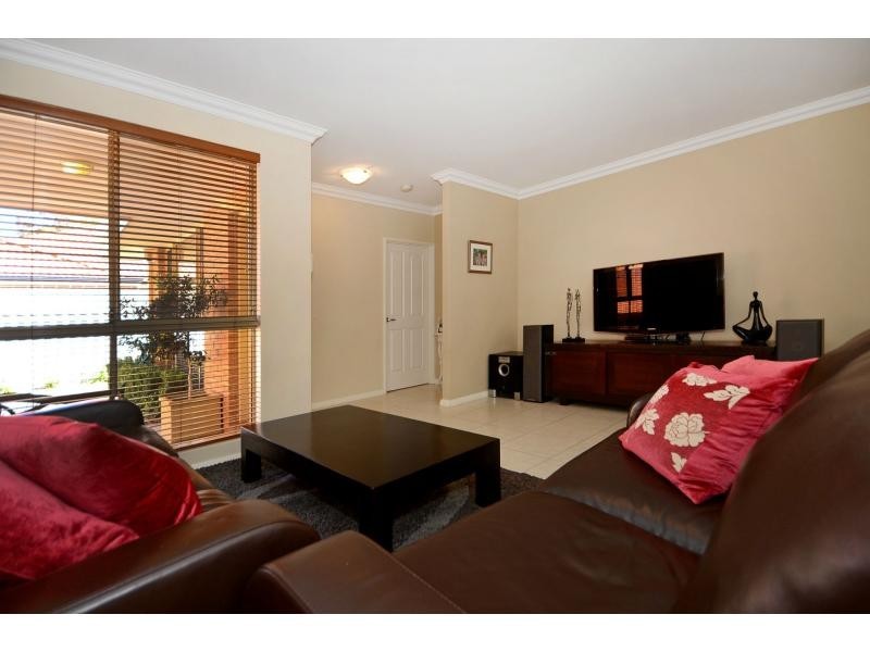 15B Cobham Avenue, Nollamara WA 6061