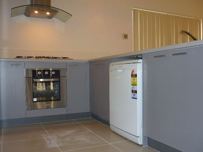 31 Bolton Avenue, Darch WA 6065