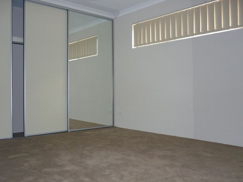 31 Bolton Avenue, Darch WA 6065