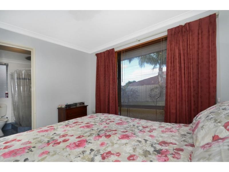 18 Erebus Court, Alexander Heights WA 6064