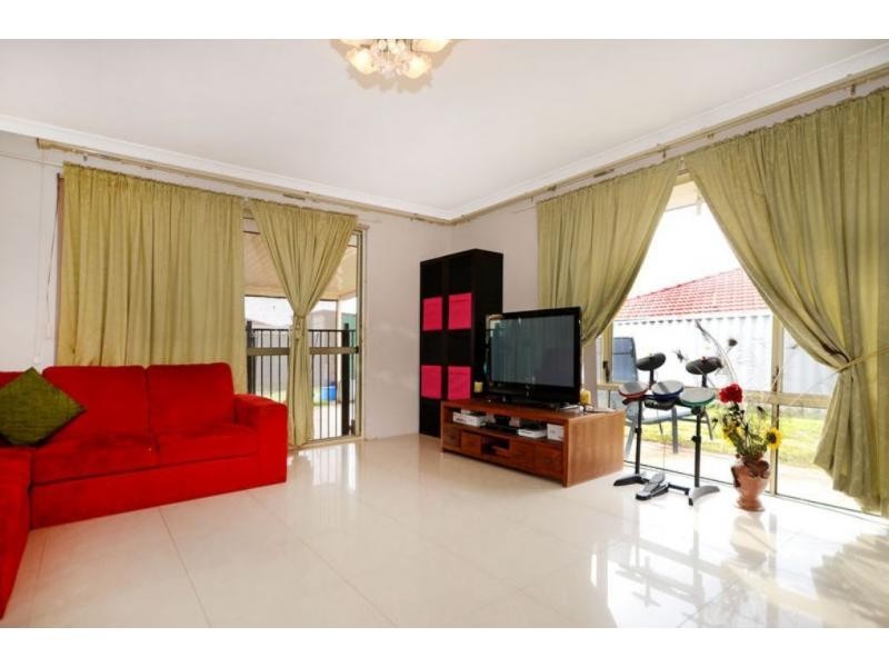 43 Crabtree Street, Alexander Heights WA 6064