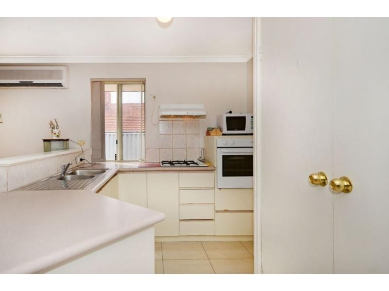 43 Crabtree Street, Alexander Heights WA 6064