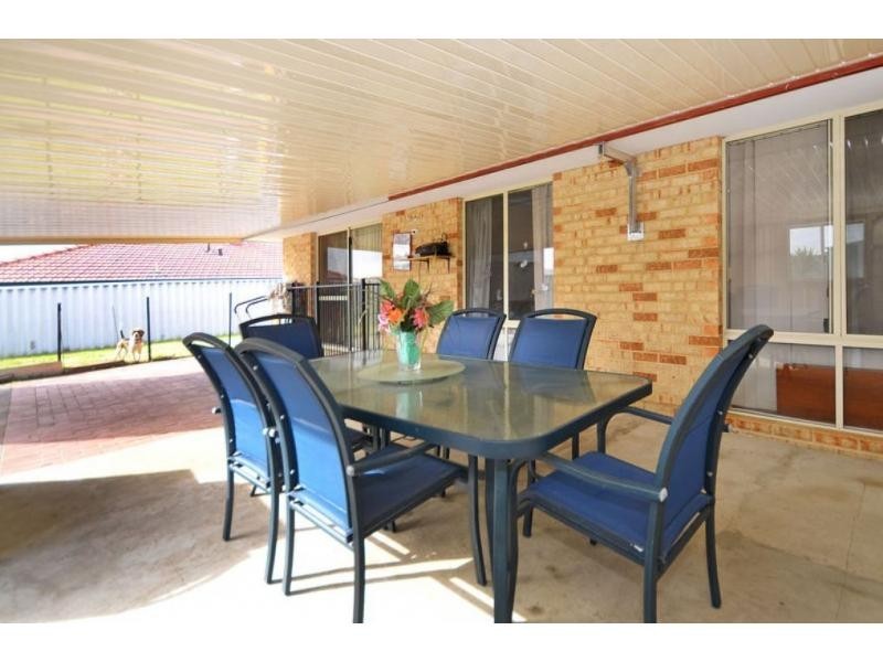 43 Crabtree Street, Alexander Heights WA 6064