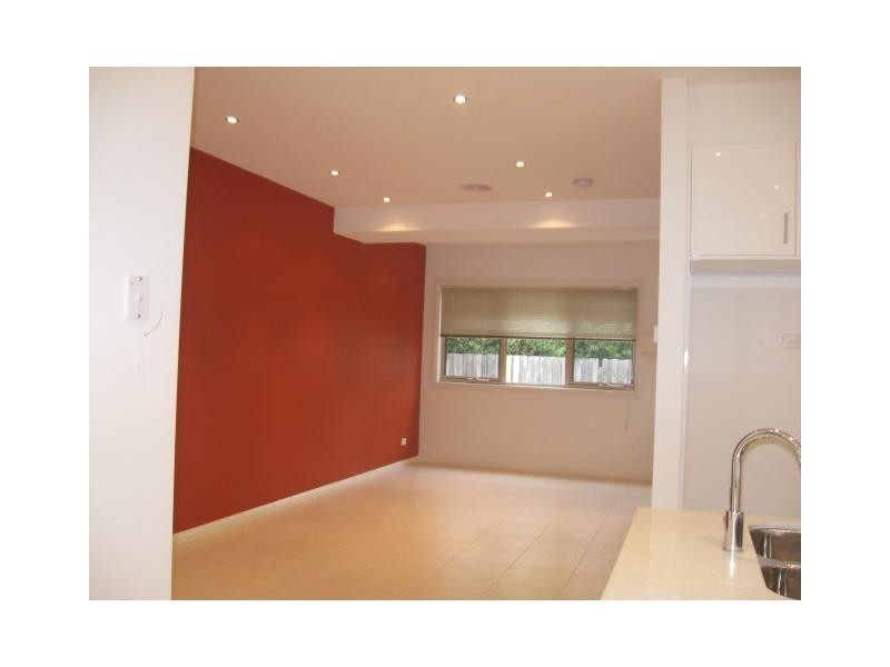 2/7 Colonsay Street, Springvale VIC 3171