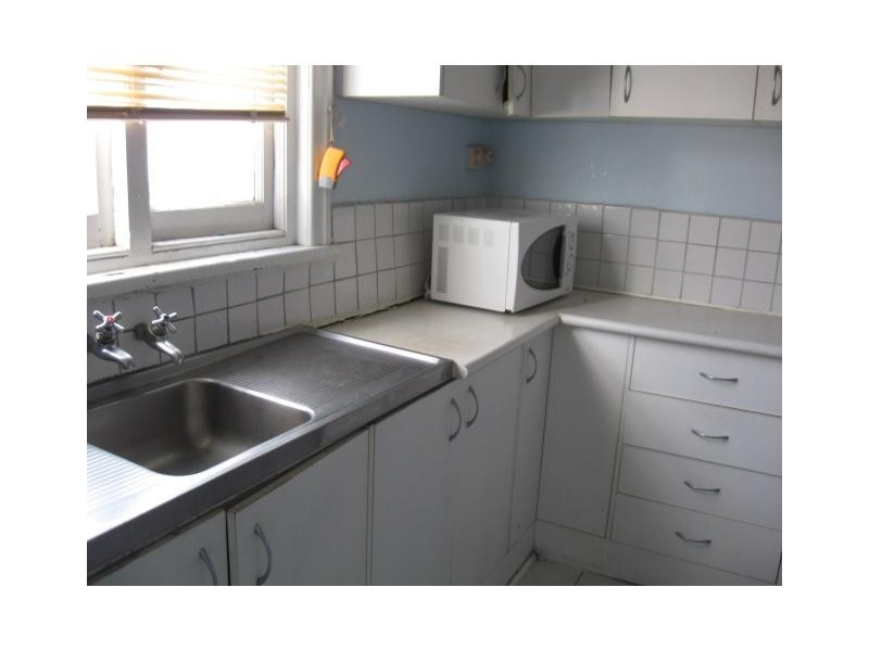 2 Edmond Street, Springvale VIC 3171