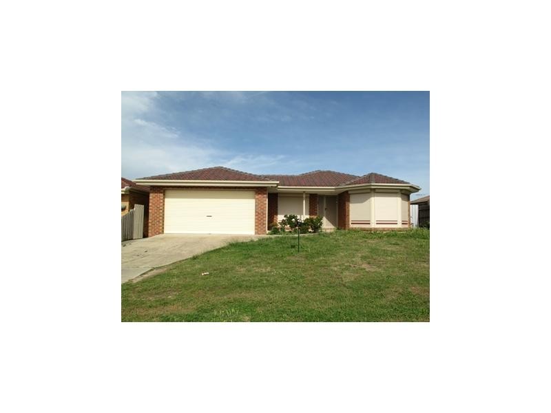 6 Baez Way, Hampton Park VIC 3976