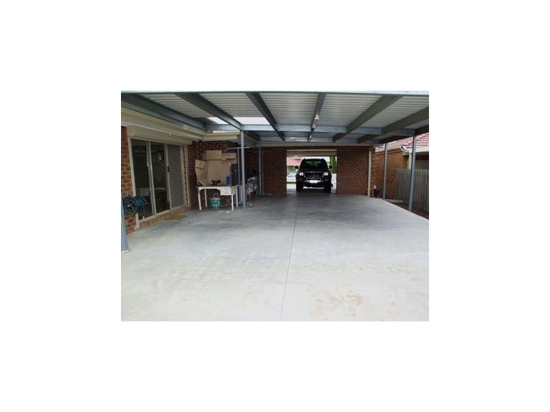 6 Baez Way, Hampton Park VIC 3976