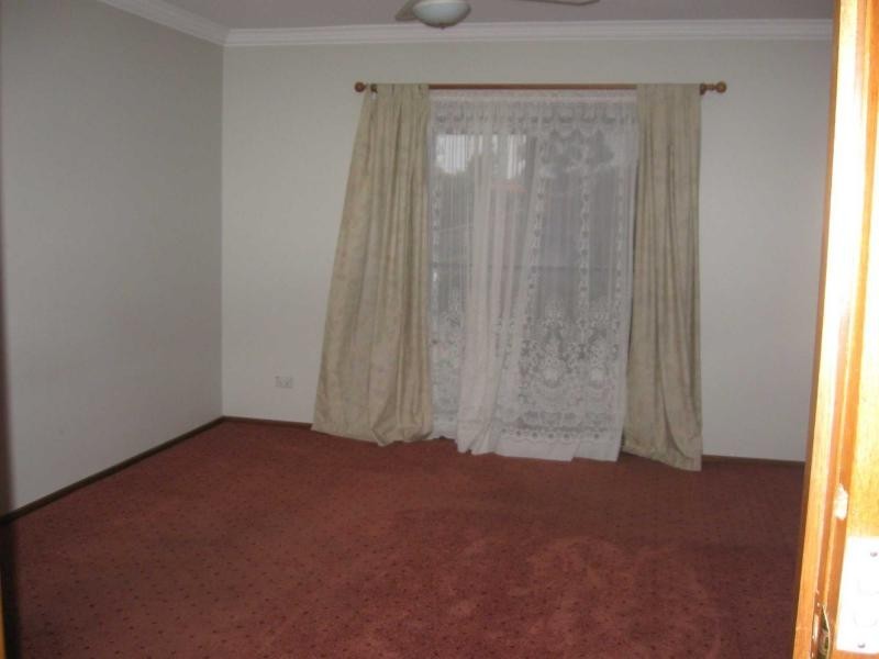 8 Hodgkinson Court, Springvale VIC 3171