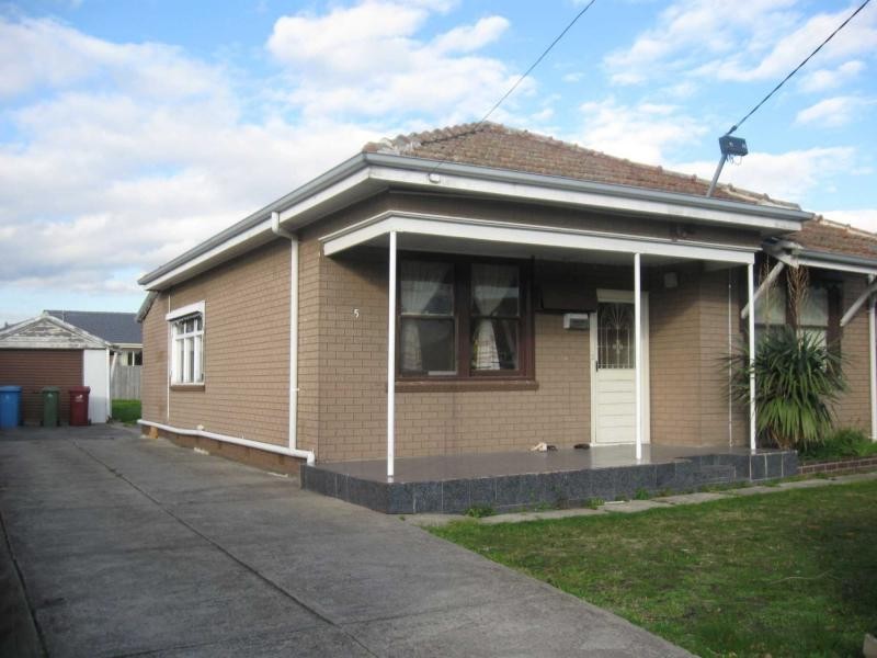 5 Edmond Street, Springvale VIC 3171