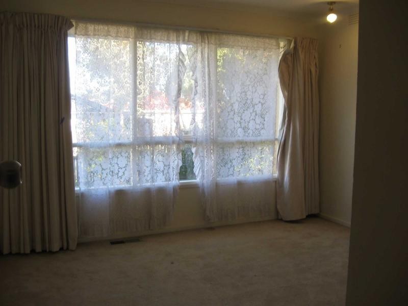 33 Woomera Avenue, Keysborough VIC 3173