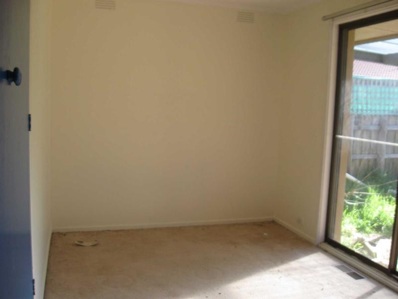 33 Woomera Avenue, Keysborough VIC 3173