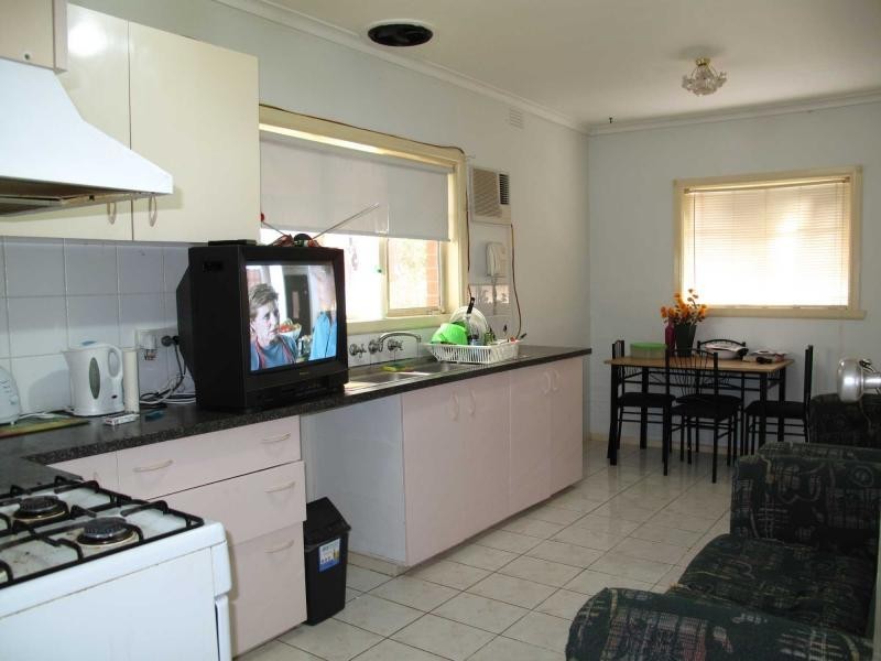 6 Vera Court, Dandenong North VIC 3175