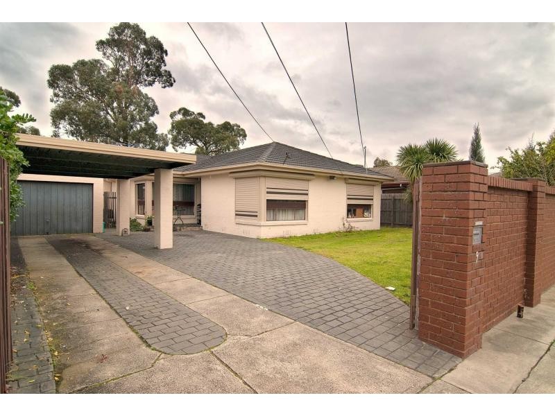 9 Bundeena Avenue, Keysborough VIC 3173