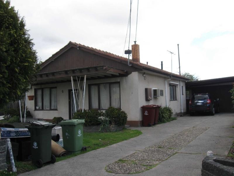 Front/6 Albert Avenue, Springvale VIC 3171