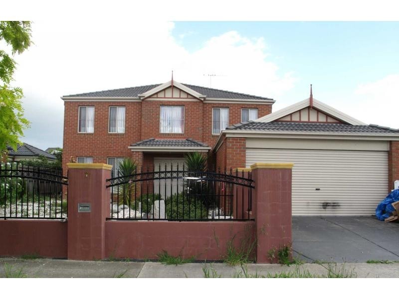 47 Chatswood Drive, Narre Warren South VIC 3805