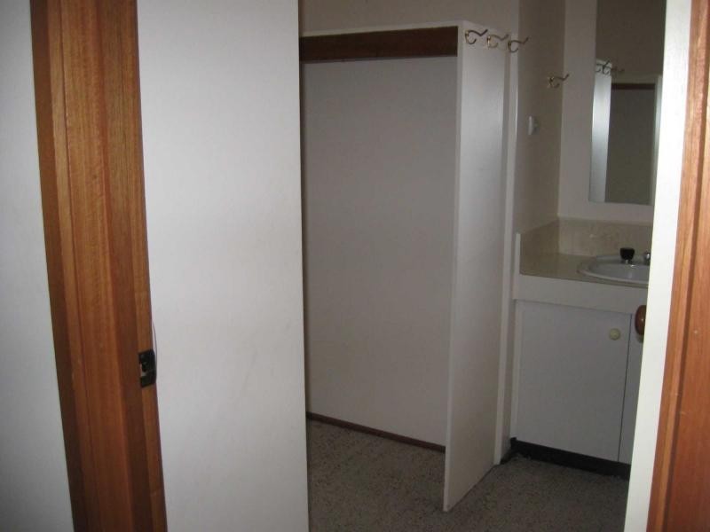 17 Murchison Crescent, Clayton South VIC 3169