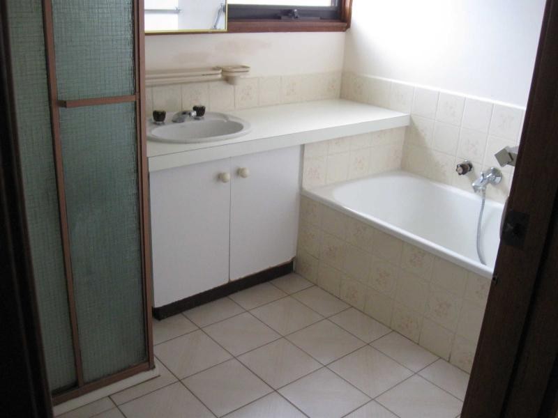 17 Murchison Crescent, Clayton South VIC 3169