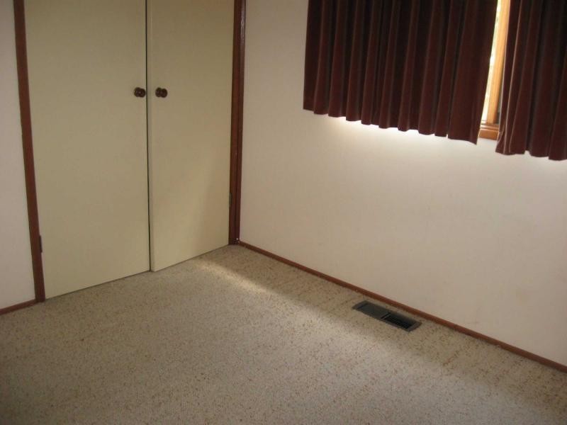 17 Murchison Crescent, Clayton South VIC 3169