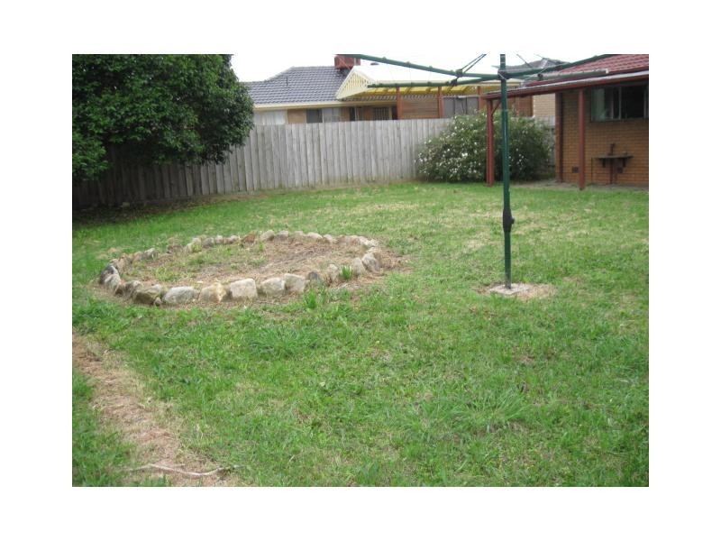 24 Ninevah Crescent, Wheelers Hill VIC 3150