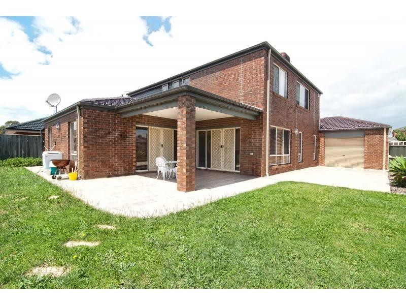 8 Yale Avenue, Keysborough VIC 3173