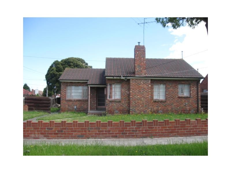 24 Lewis Street, Springvale VIC 3171